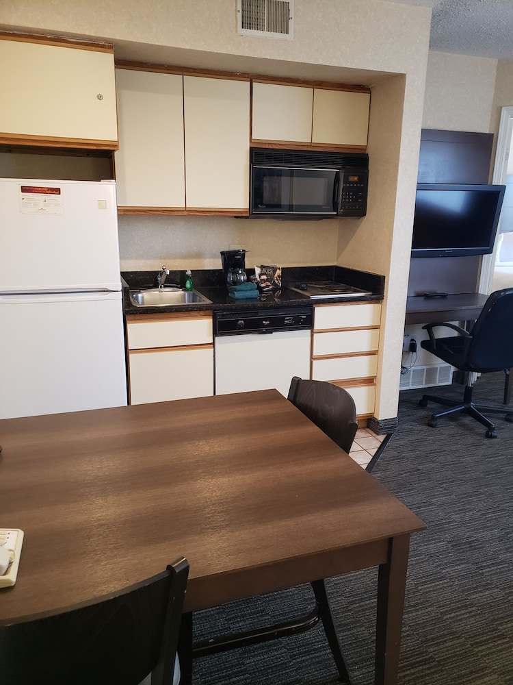 Superior Suite, 1 King Bed with Sofa bed, Jetted Tub (One-Bedroom) - Photo 5
