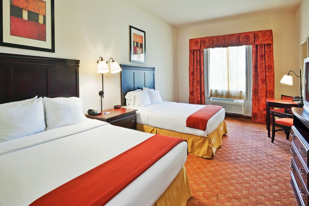 Suite, 2 Queen Beds (Additional Living Area) - Photo 1