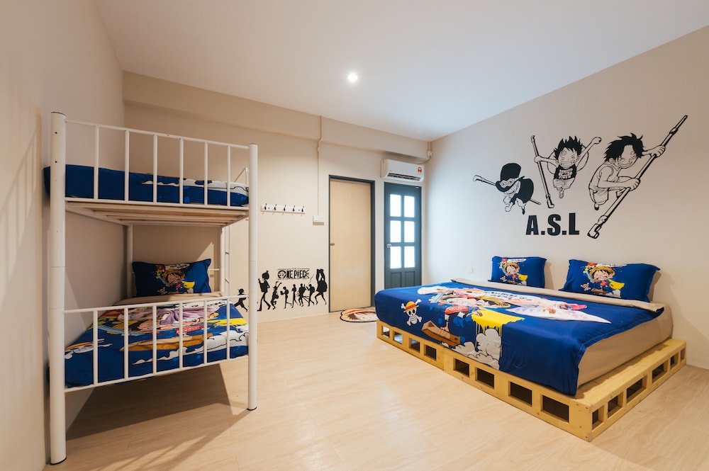 Family Quadruple Room - Photo 5
