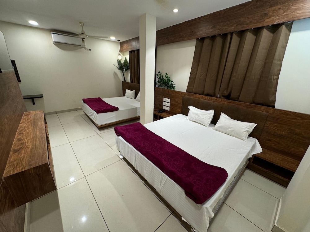 Suite - Photo 2