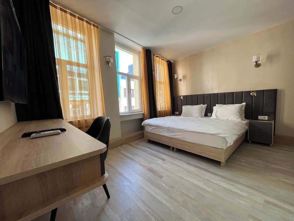 Deluxe Double Room photo 2