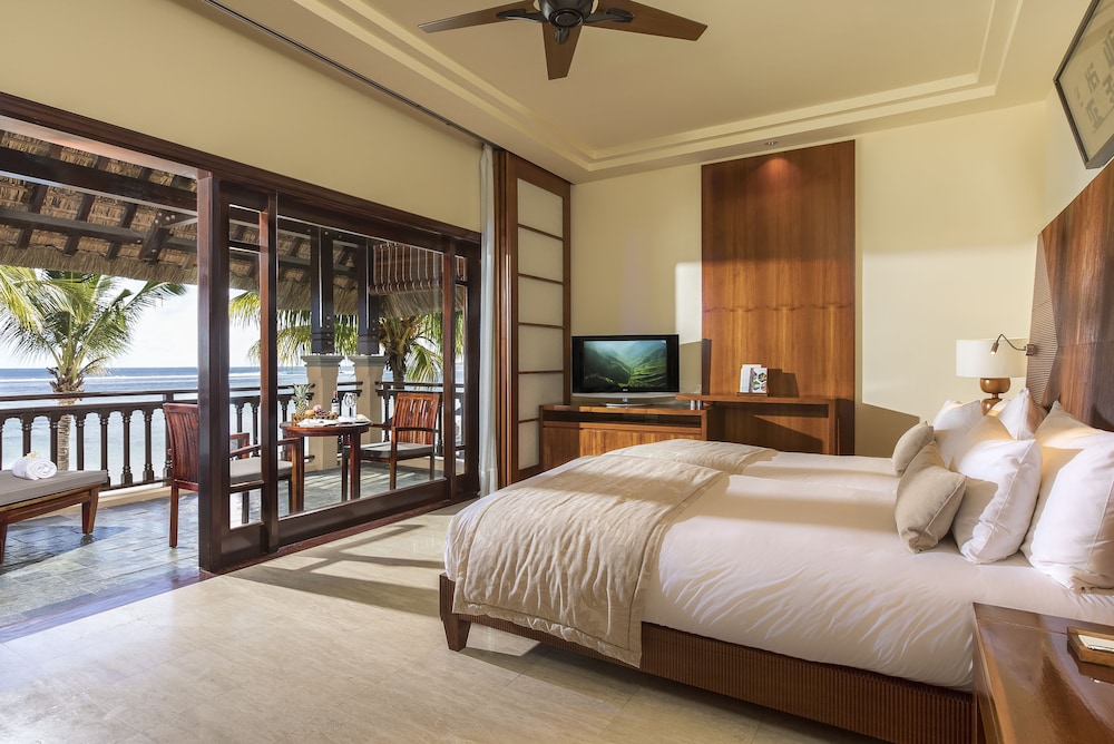 Junior Suite, Oceanfront - Photo 3