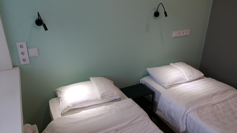 Standard Double or Twin Room, Private Bathroom, City View photo 1