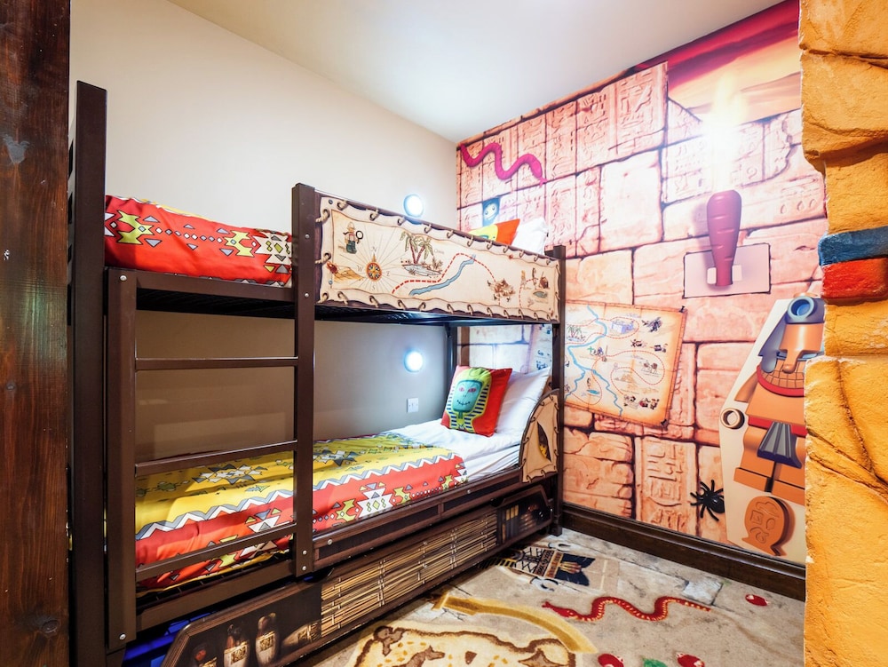 Adventure Themed Room - Photo 2