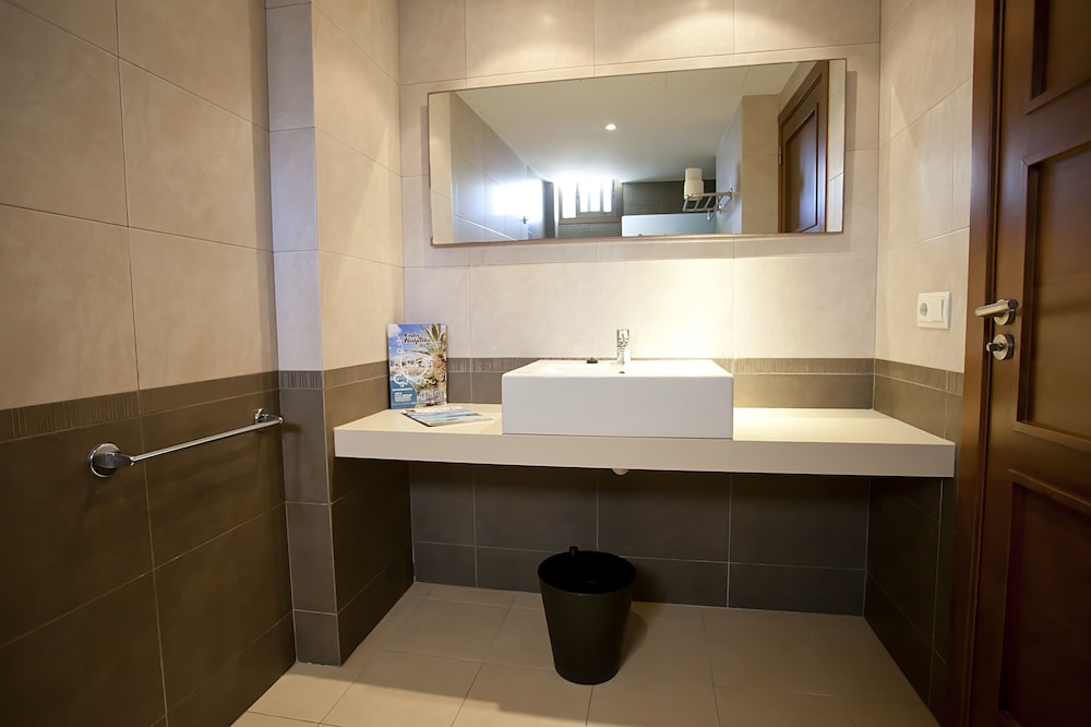 Basic Apartment, 2 Bedrooms
