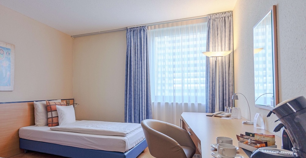 Comfort Room, 1 Twin Bed - Photo 2