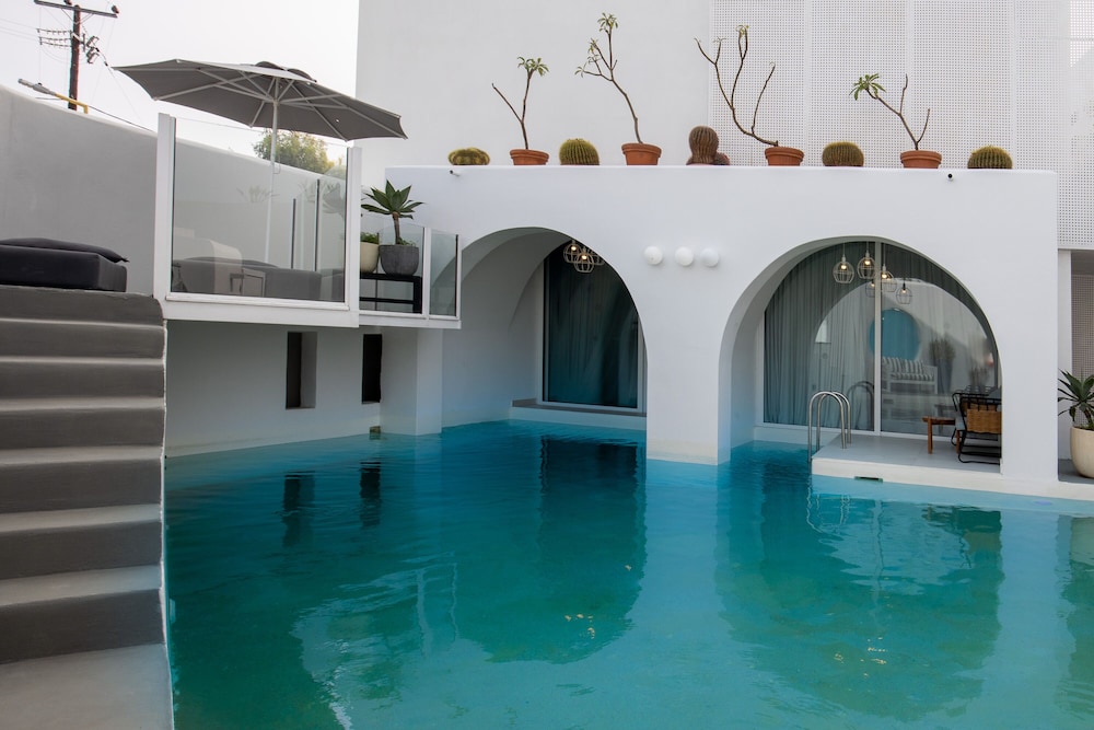 Premium Suite with Private Pool photo 2