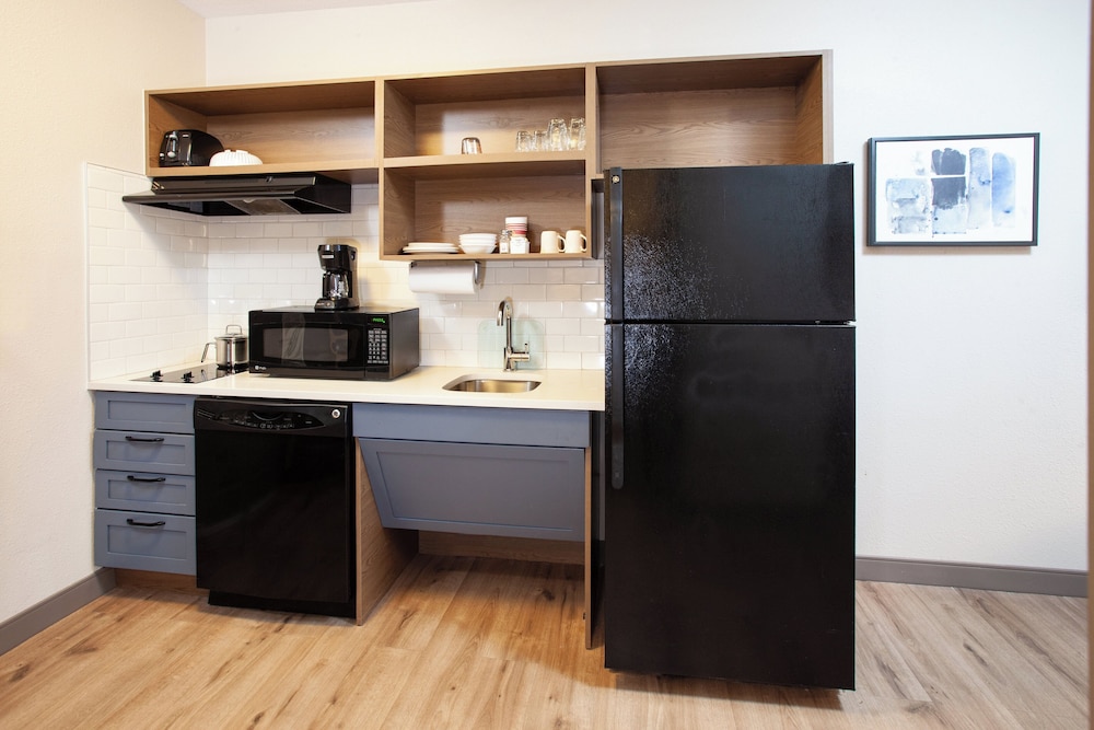 Studio, 2 Double Beds, Roll-in Shower (Roll-In Shower)