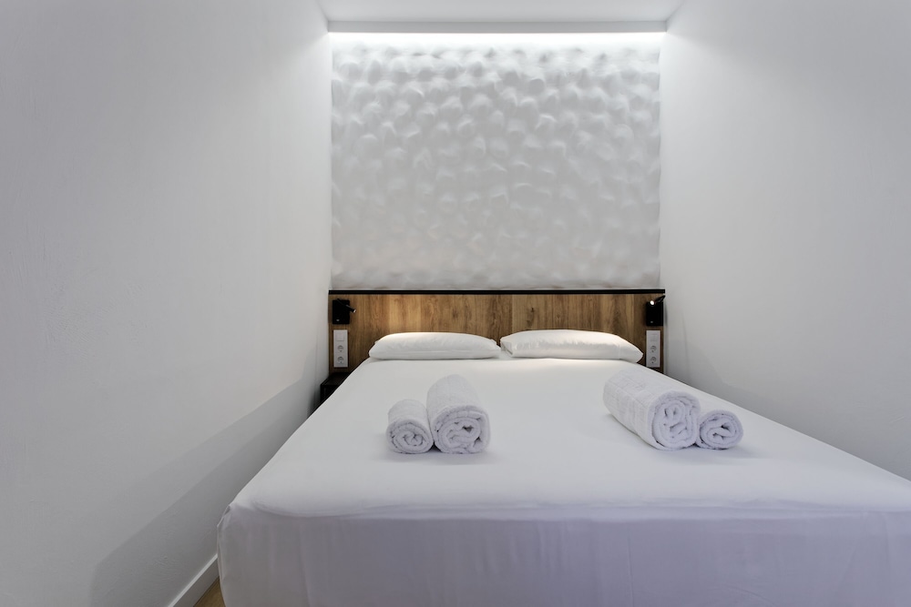 Small Twin Room without view photo 3