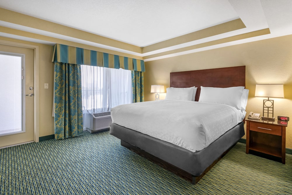 Suite, 1 King Bed, Accessible Bathtub, Balcony (Jetted Tub)