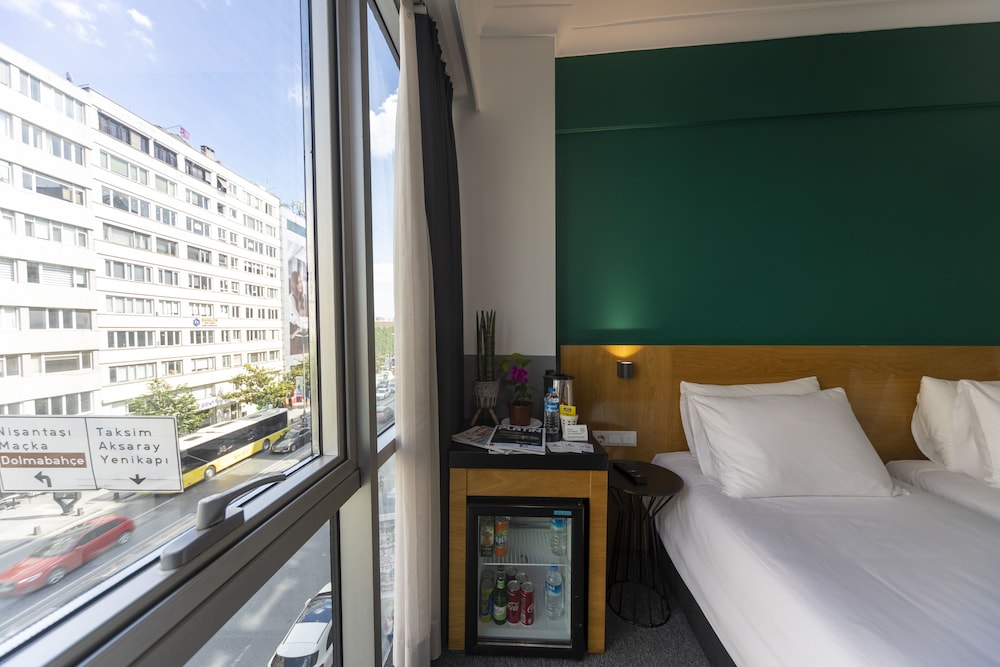 Deluxe Twin Room photo 3