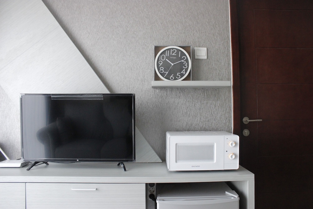 Room - Photo 15
