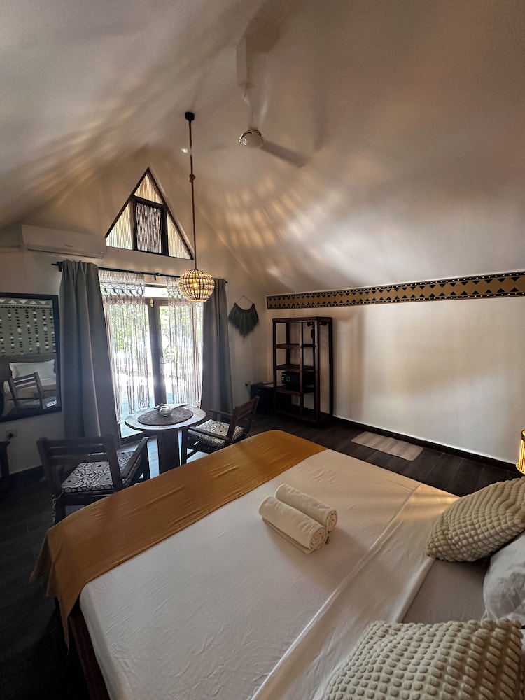 Deluxe Double Room, Ocean View photo 3