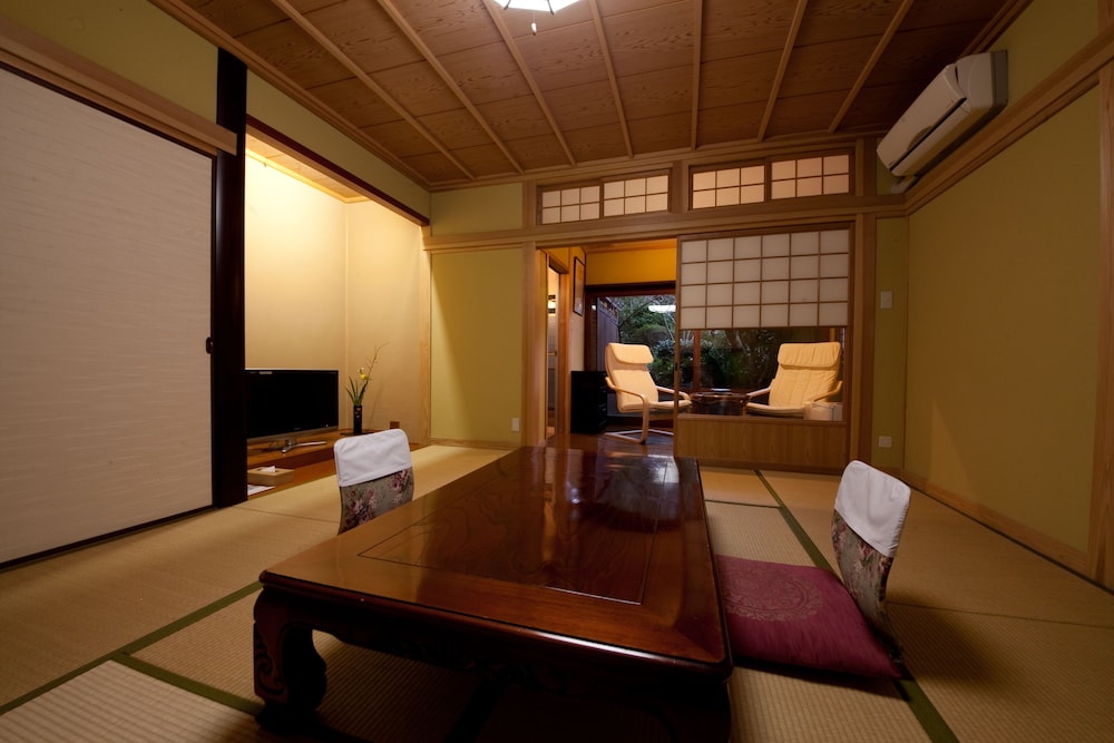 Superior Japanese Style Room with Open-air Bath, Adult Only photo 2