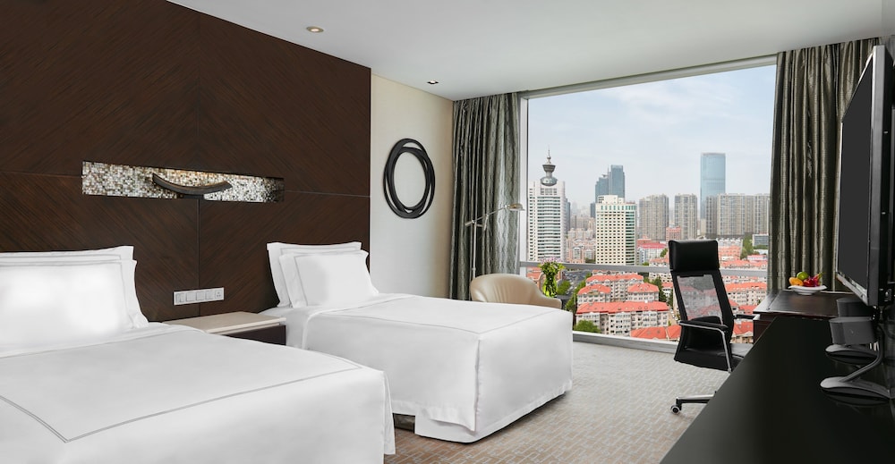 Classic Room, 2 Twin Beds, City View - Photo 1