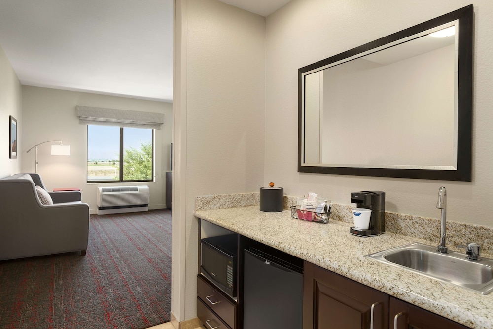 Suite, 2 Queen Beds, Accessible, Non Smoking - Photo 5