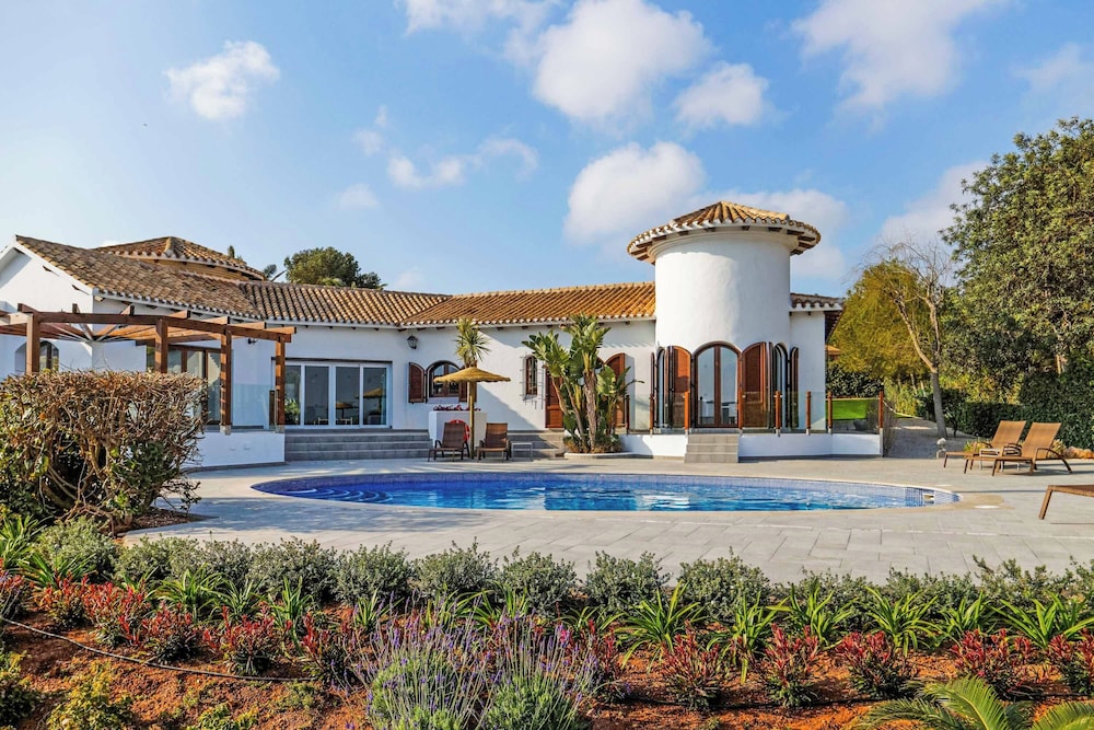 Villa (4 Habitaciones)