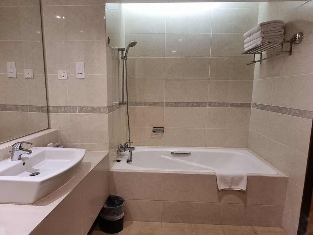 Superior Triple Room - Photo 5