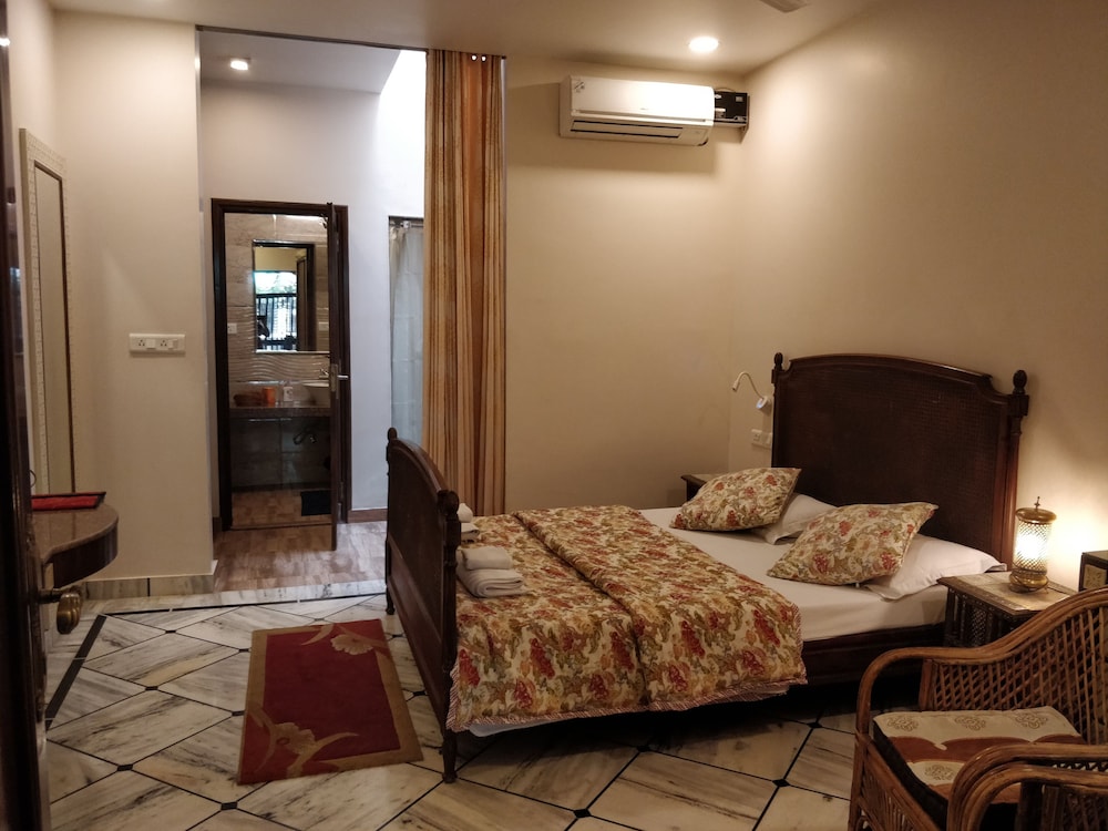 Super Deluxe Room - Photo 25