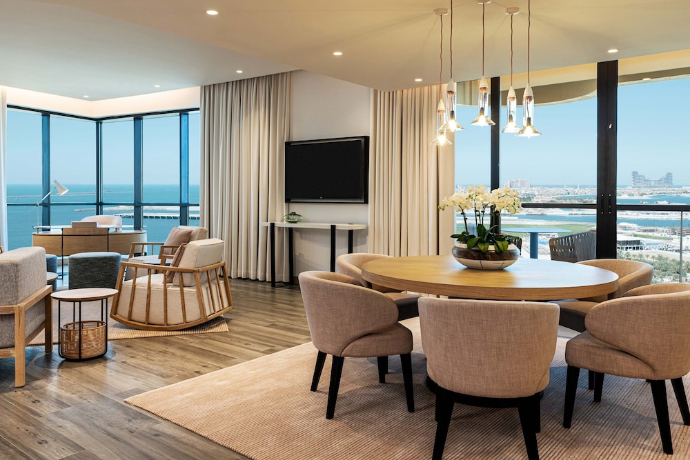 Royal Suite, 1 Bedroom (complimentary airport transfer) - Photo 12