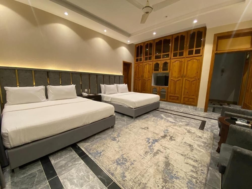 Deluxe Triple Room photo 1
