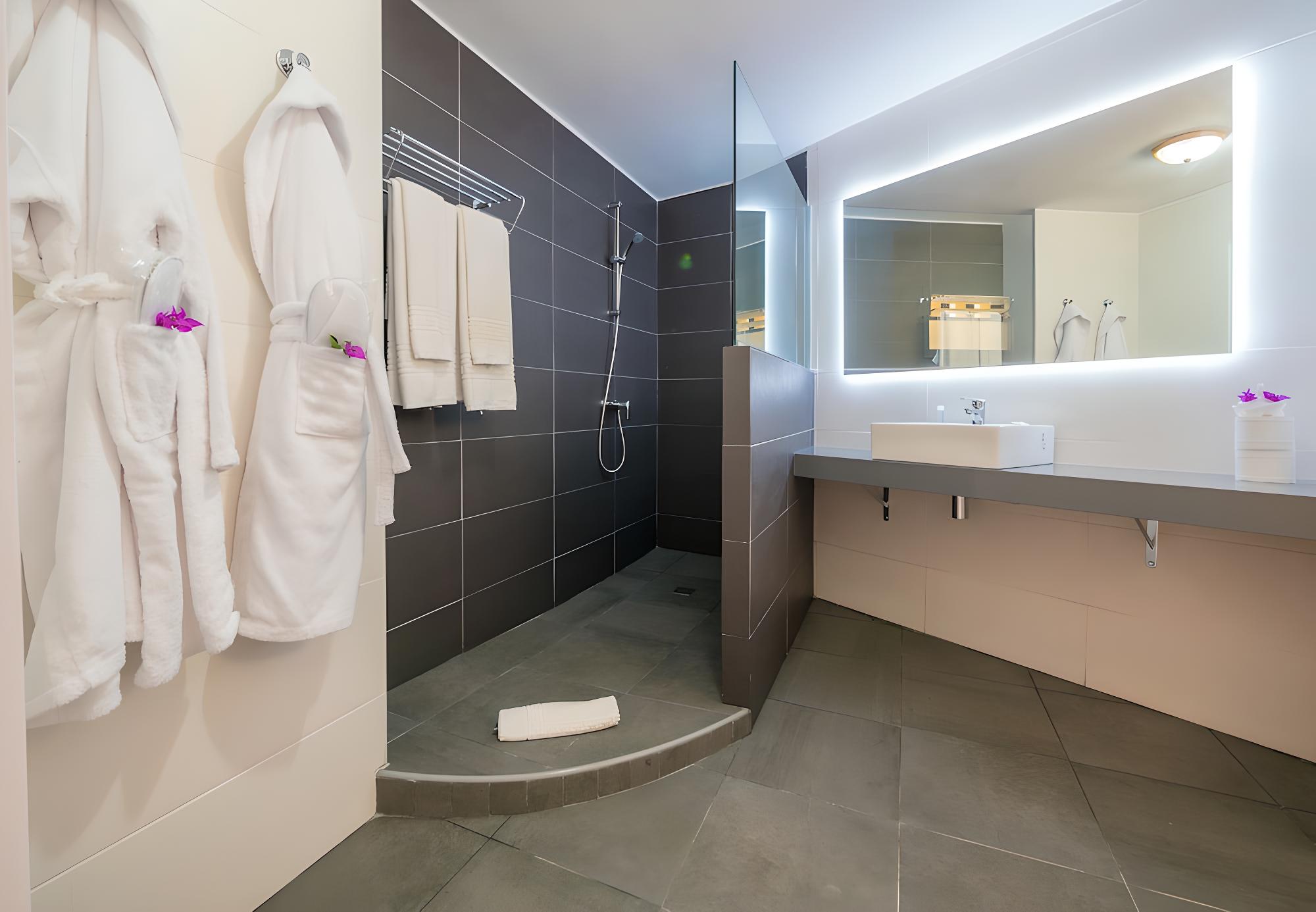Indulge in a spa-like atmosphere every day.
