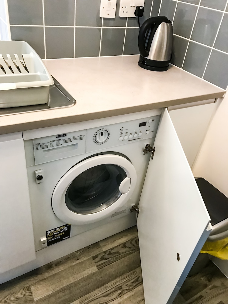 Entire 2 Bedroom Flat Next to Kings College, 사진 10
