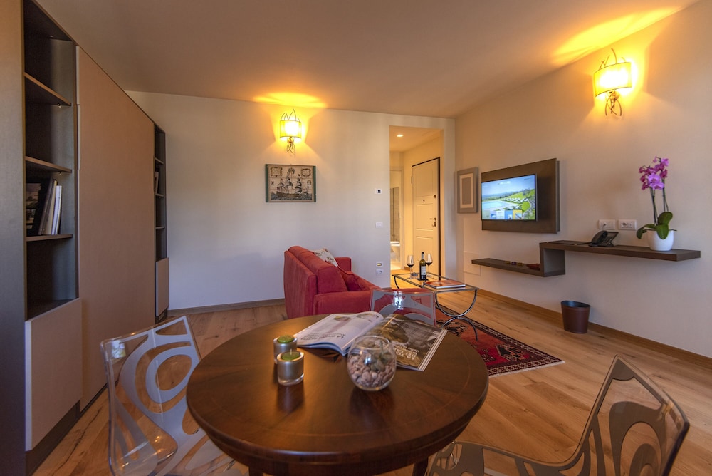 Panoramic Suite, Terrace - Photo 10