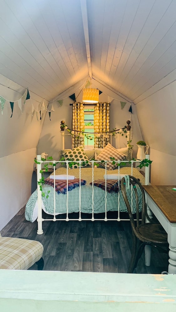 Cabin (Harlyn)