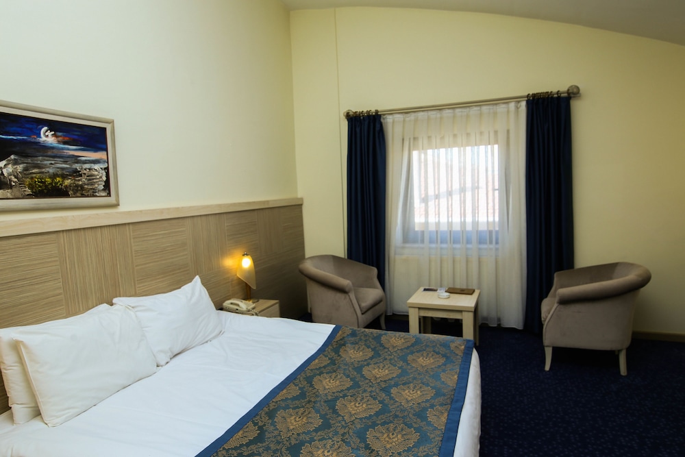 Standard Double Or Twin Room photo 2