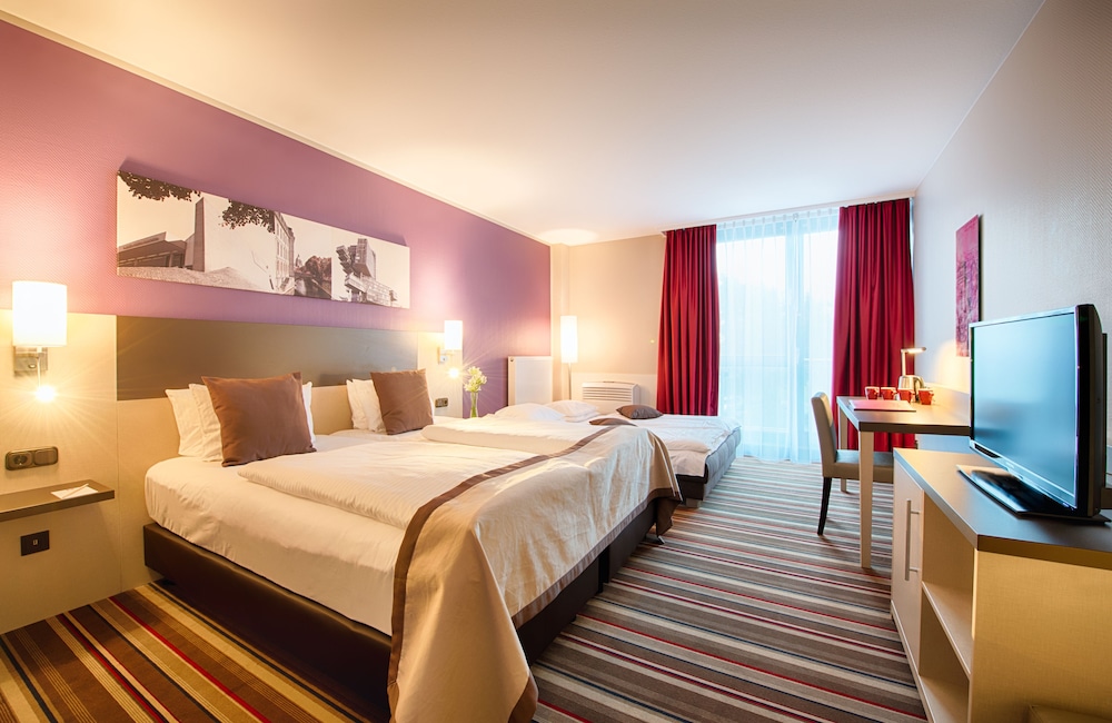 Comfort Quadruple Room thumbnail 6