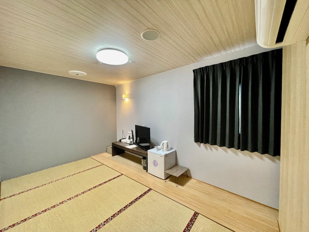 Japanese-Style Room 5 Tatami Mats, Non-Smoking