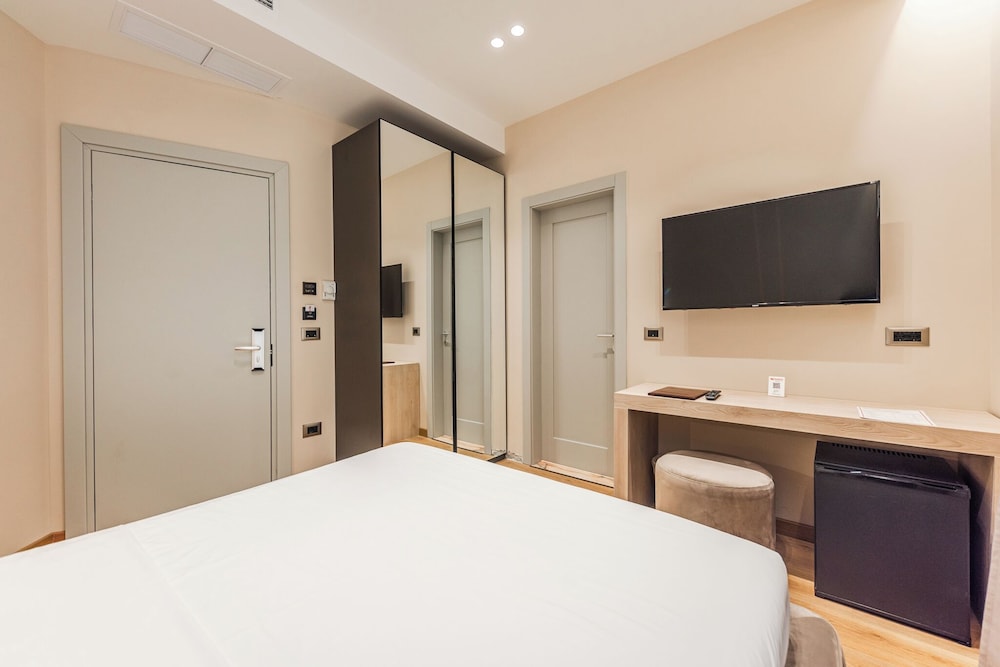 Economy Double Room, City View