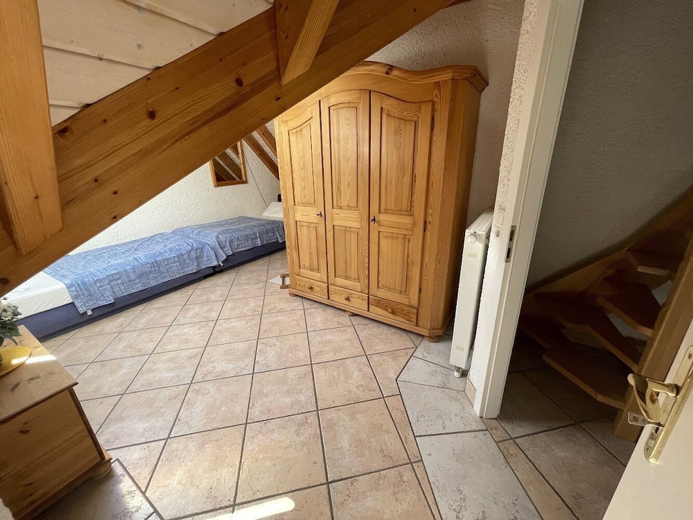 Apartment, 2 Twin Beds photo 2