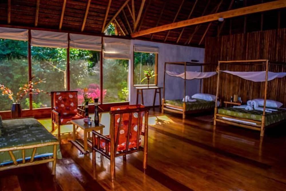 Bungalow, Terrace (triple) photo 3