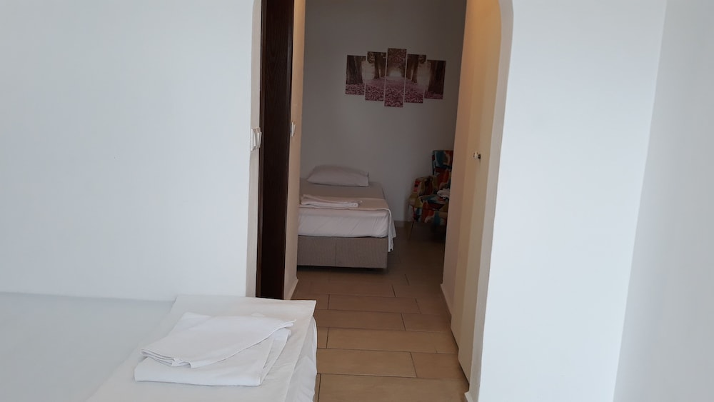 Triple Room, Multiple Beds, Sea View photo 2