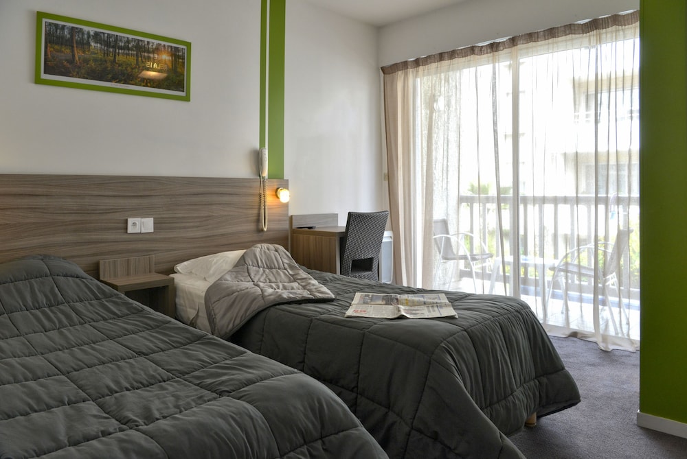 Twin Room, Balcony