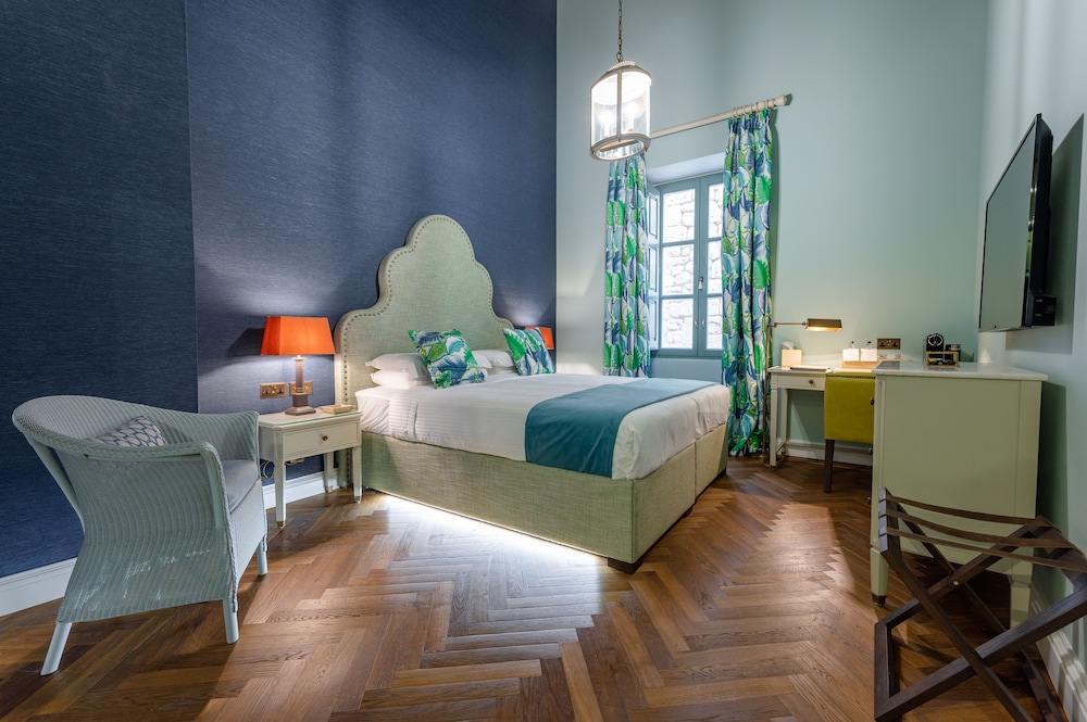 Suite (Sofija)