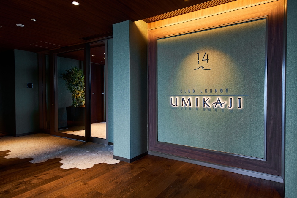 Deluxe Hollywood Twin Room, Non Smoking (With Club Pool & Lounge Access) - Photo 34
