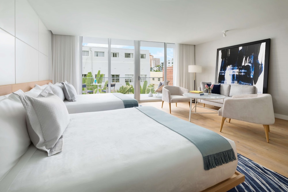 Studio Suite, 2 Queen Beds, Balcony
