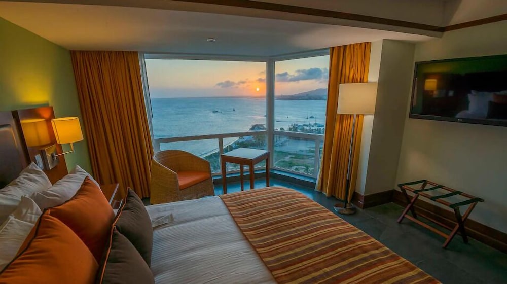 Deluxe Suite, Sea View