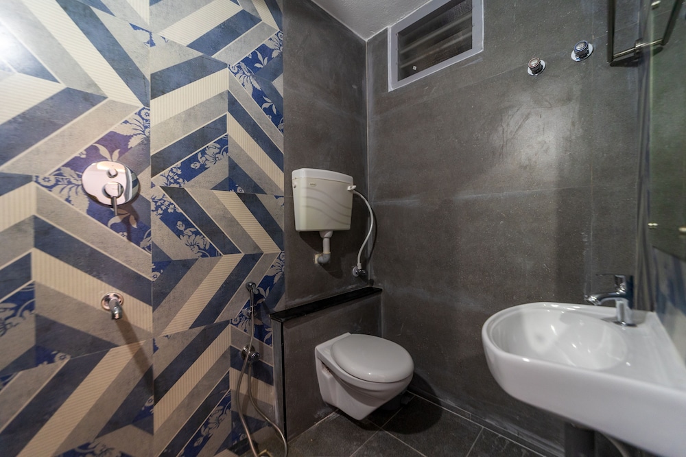 Deluxe Room - Photo 2