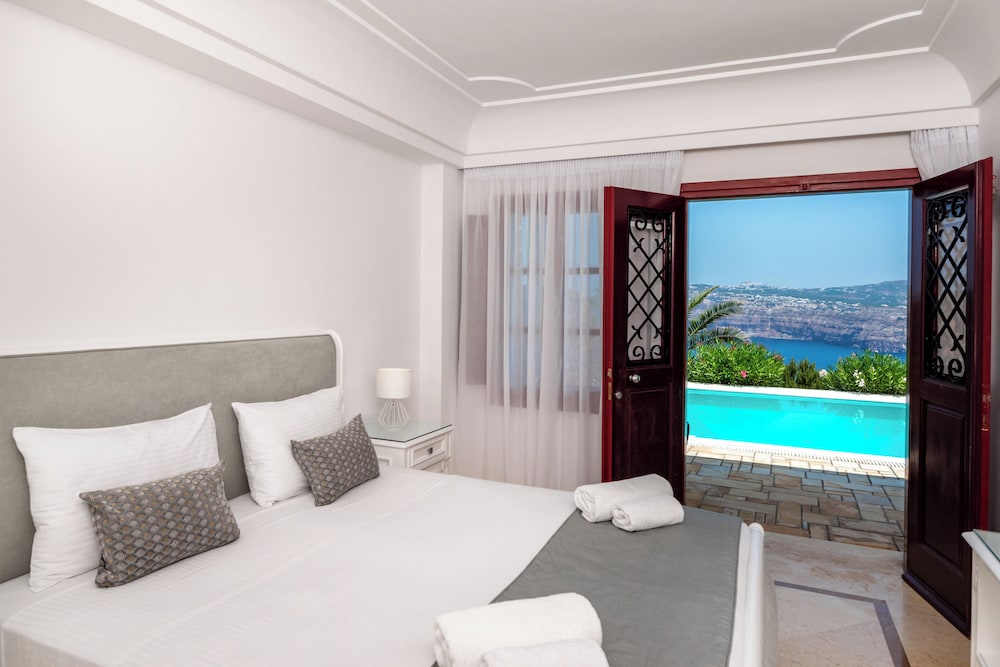 Superior Suite, Private Pool - Photo 9
