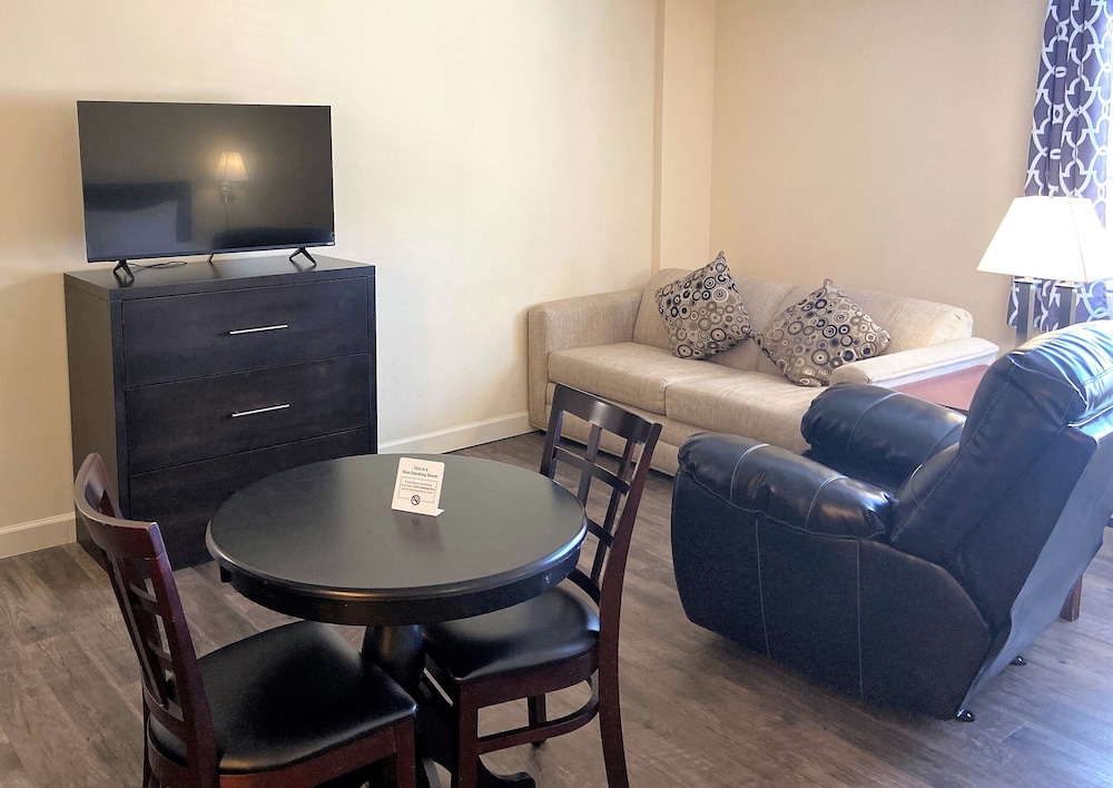 Studio Suite, Multiple Beds, Kitchenette - Photo 3