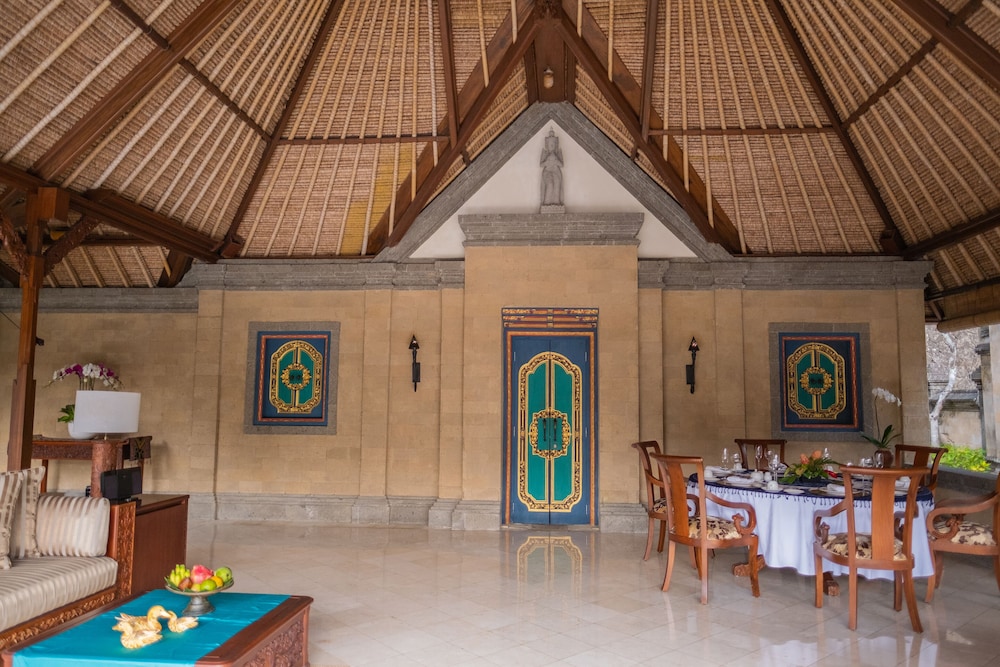 Maharani Two Bedroom Villa with Private Pool - Photo 2