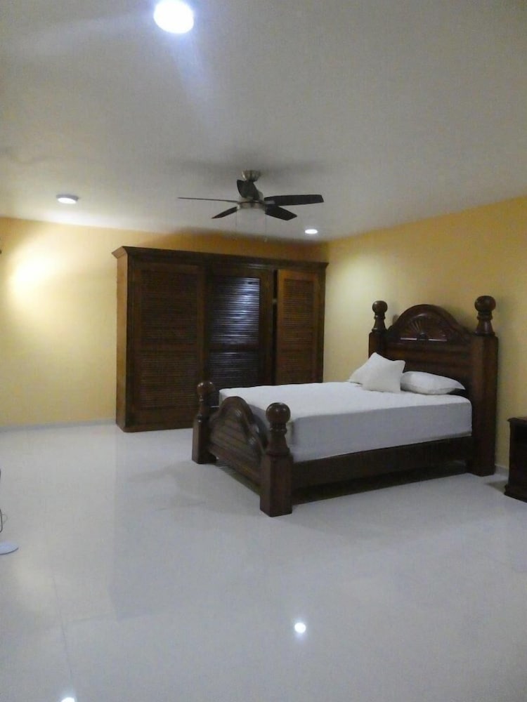 Apartment (2 Bedrooms)