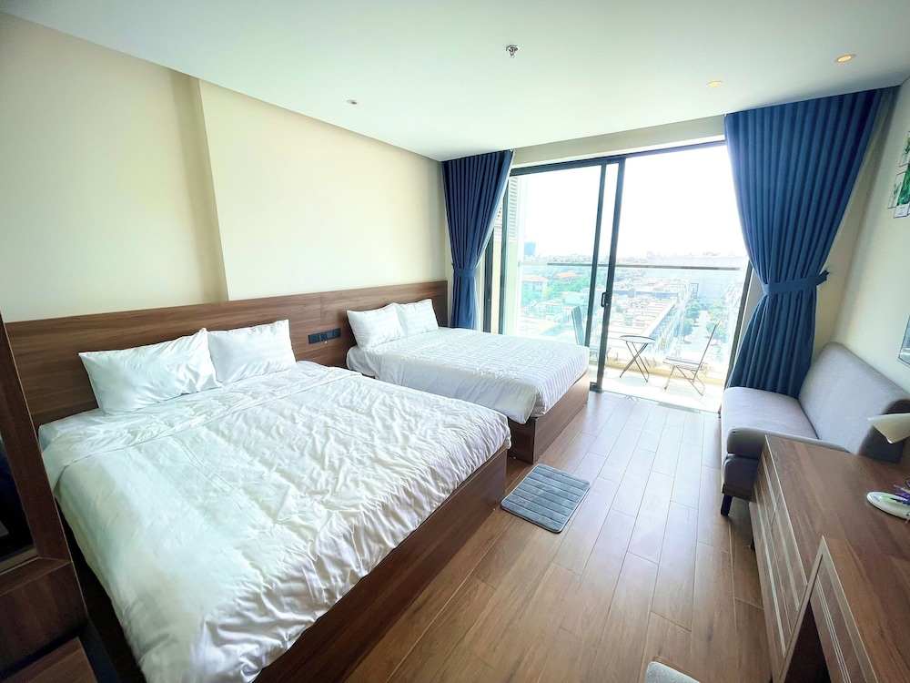 Deluxe Quadruple Room, Balcony, Sea View photo 1