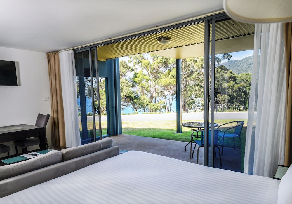 Studio Twin Apartment with Ocean View