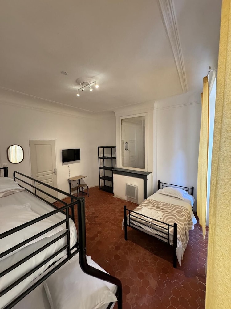 Comfort Quadruple Room, Courtyard View