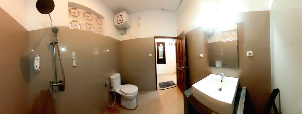 Deluxe Room - Photo 3